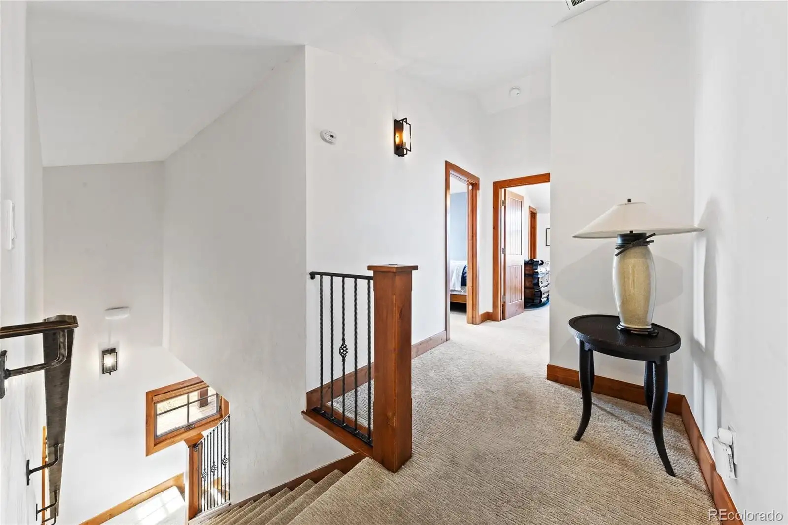 Upper landing and staircase